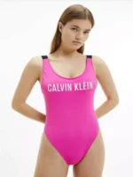 Розов бански костюм от една част на Calvin Klein в спортна кройка